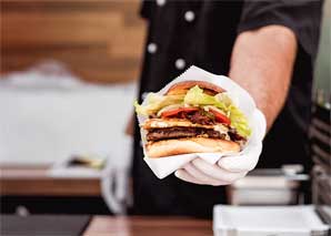 Foodtruck avec burgers au top
