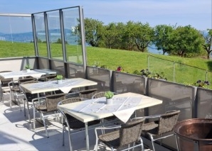 Brunch with a panoramic view over Lake Zurich