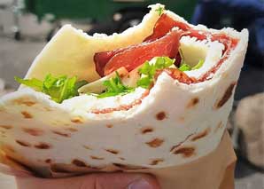 Piadina food truck – flatbread from Italy